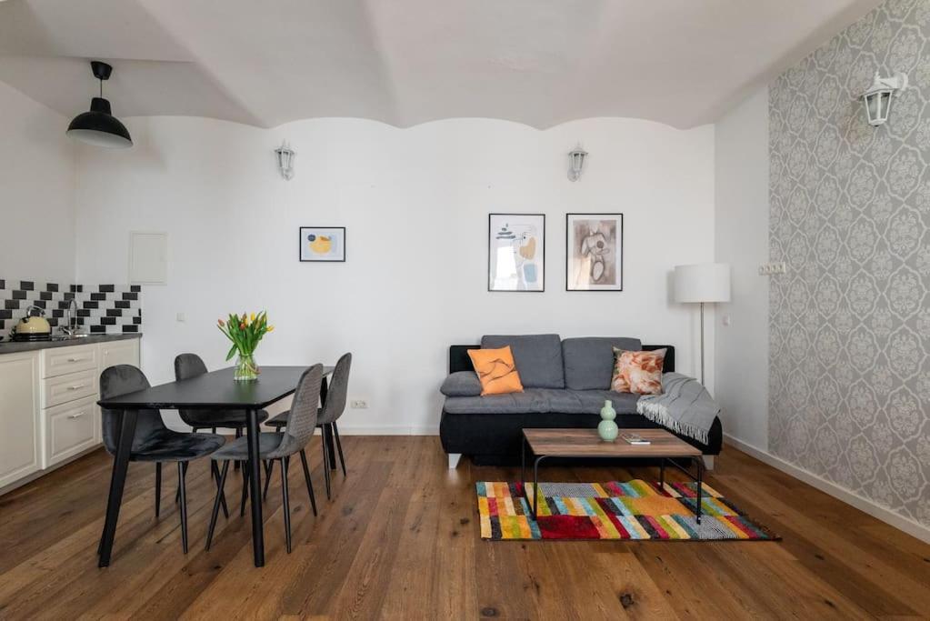Neat 1Br Duplex By Metro And Center By Hm Apartment Vienna Exterior photo
